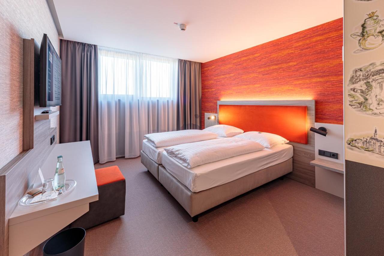 Hotel Am Ruessel Lohfelden Exterior photo